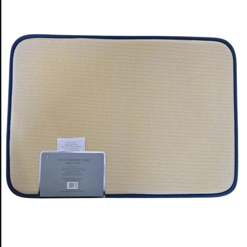 Baroque Velvet Memory Foam Bath Mat